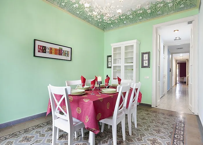 Villa In Near Passeig De Gracia Barcelona